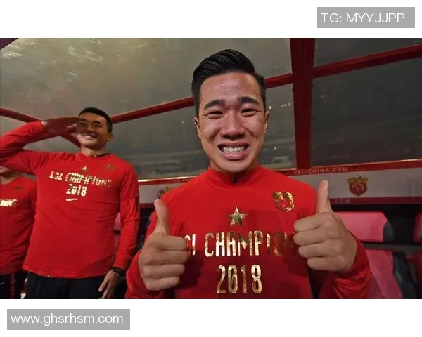 陈彬彬精彩破门助力上海海港赢得关键比赛展现球队实力与斗志