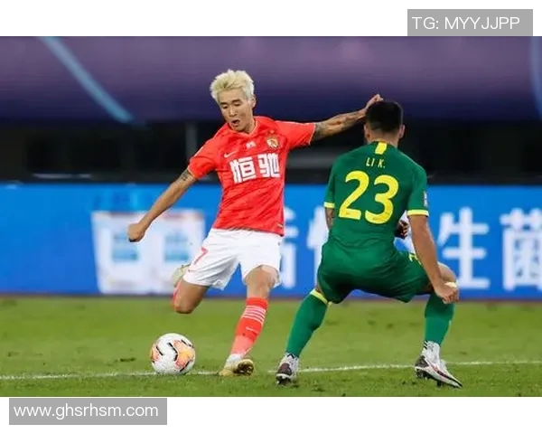 韦世豪精彩任意球攻门助力球队逆转局势展现超强个人能力 韦世豪精彩任意球攻门助力球队逆转局势展现超强个人能力